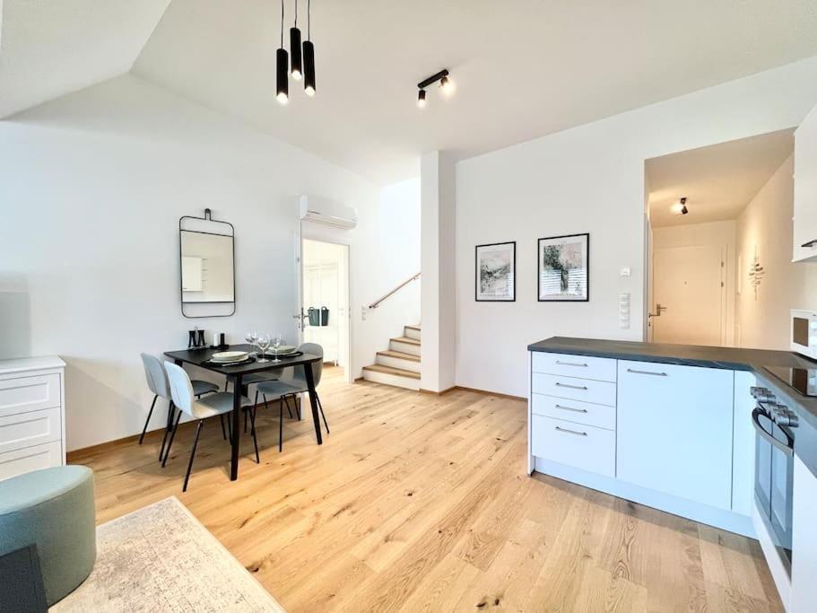 Orestaliving - Penthouse In 1020 Wien Exteriör bild